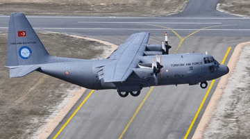 Askeri kargo uçağı düştü!